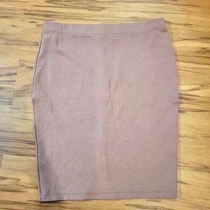 💚Nude fitted skirt Forever 21+ Size 0x